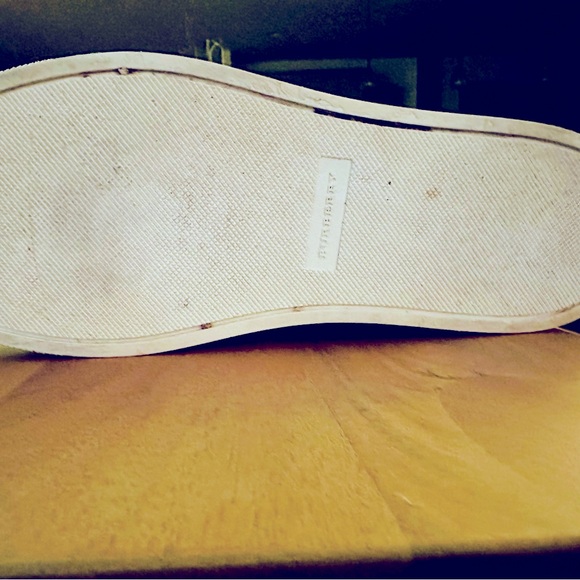Burberry London White Leather Sneakers w unique art Sz, USA 🇺🇸 8.5 or Sz 41.5 🇮🇹 - Picture 9 of 9